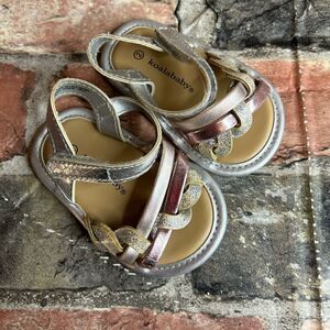 5‎ for $25🔥KoalaBaby Silver & Pink Strappy Sandals Baby Size 2